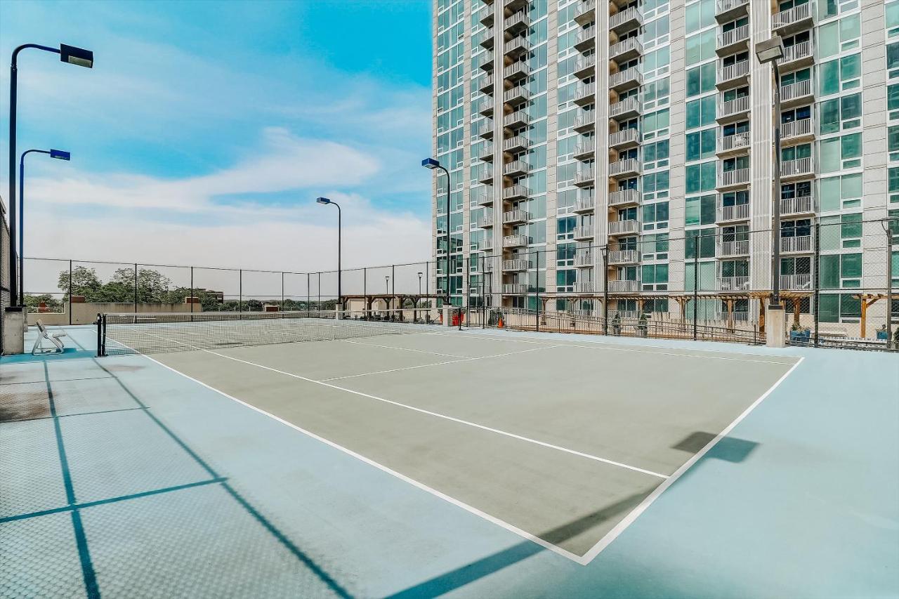 Апартаменты Frontdesk Skyhouse Apts Uptown Шарлотт Экстерьер фото