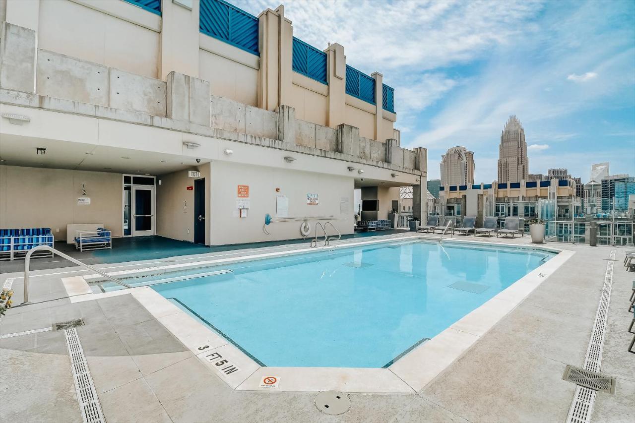 Апартаменты Frontdesk Skyhouse Apts Uptown Шарлотт Экстерьер фото