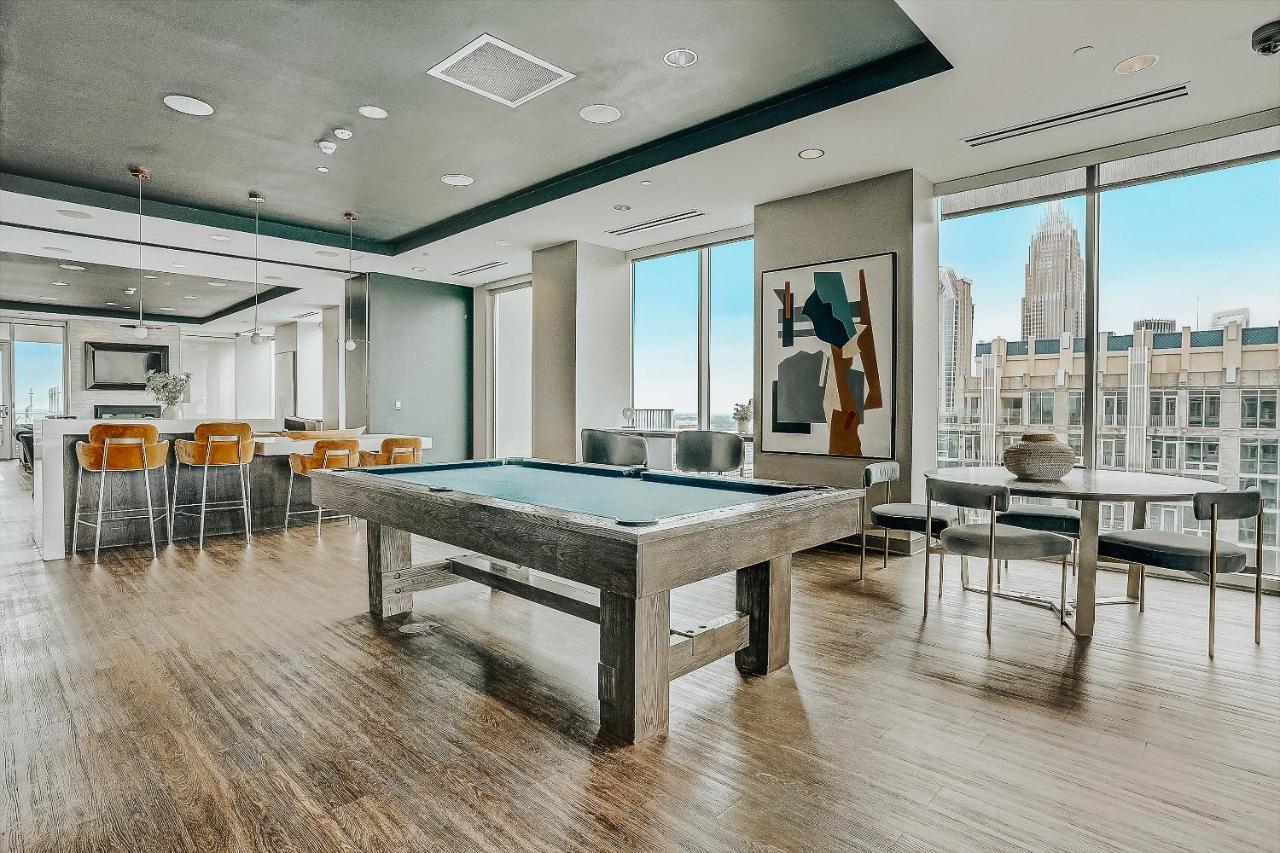 Апартаменты Frontdesk Skyhouse Apts Uptown Шарлотт Экстерьер фото
