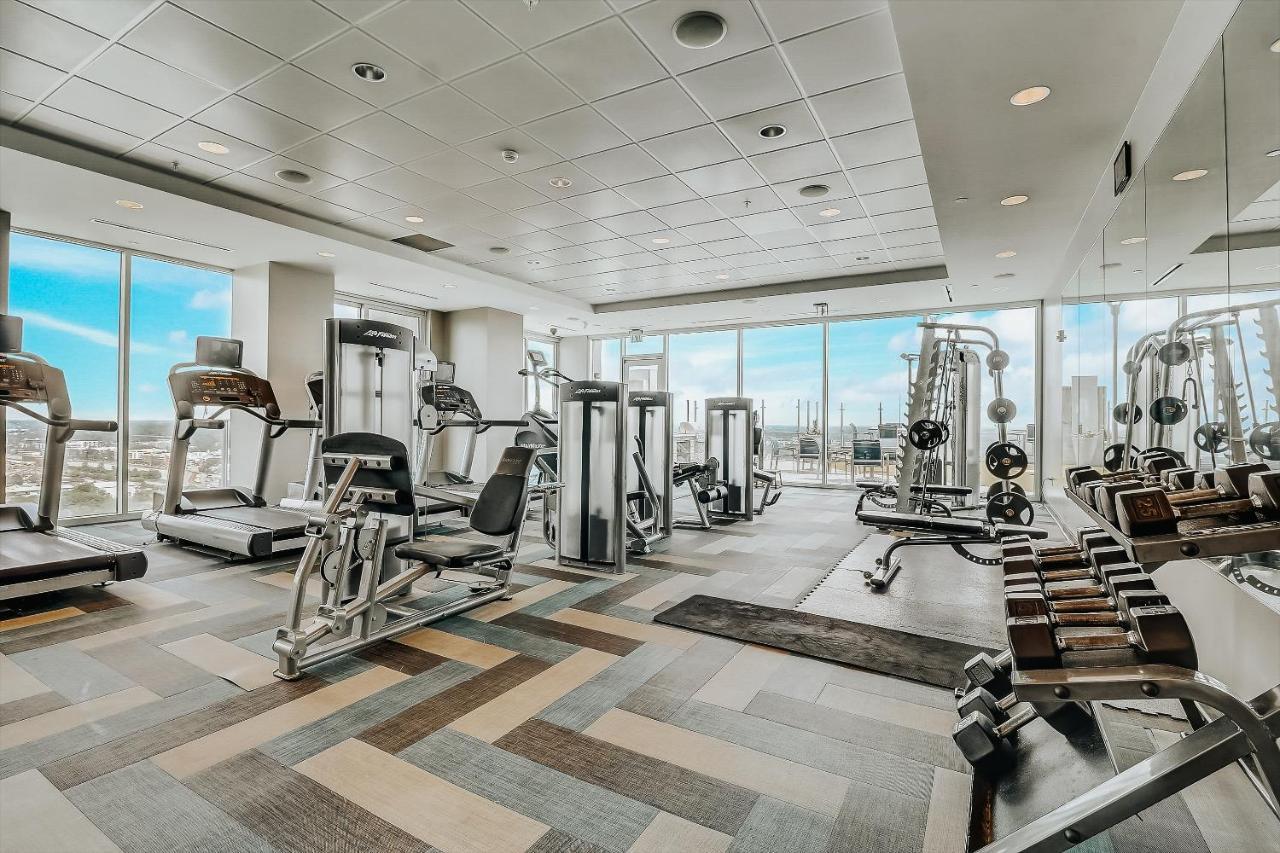 Апартаменты Frontdesk Skyhouse Apts Uptown Шарлотт Экстерьер фото