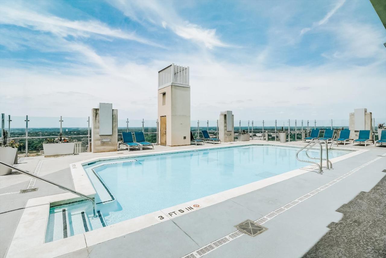 Апартаменты Frontdesk Skyhouse Apts Uptown Шарлотт Экстерьер фото