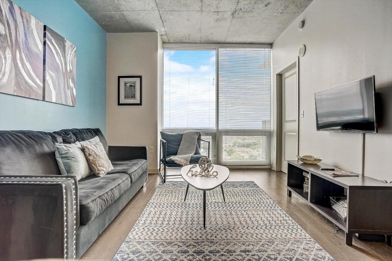 Апартаменты Frontdesk Skyhouse Apts Uptown Шарлотт Номер фото